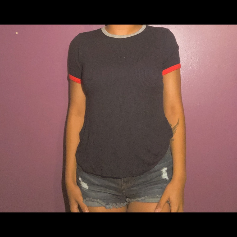 Classic ribbed tee